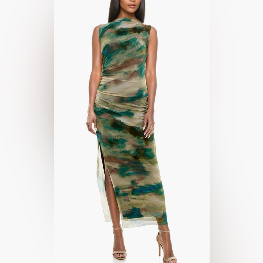 Socialite Ruched Sleeveless Midi Dress
